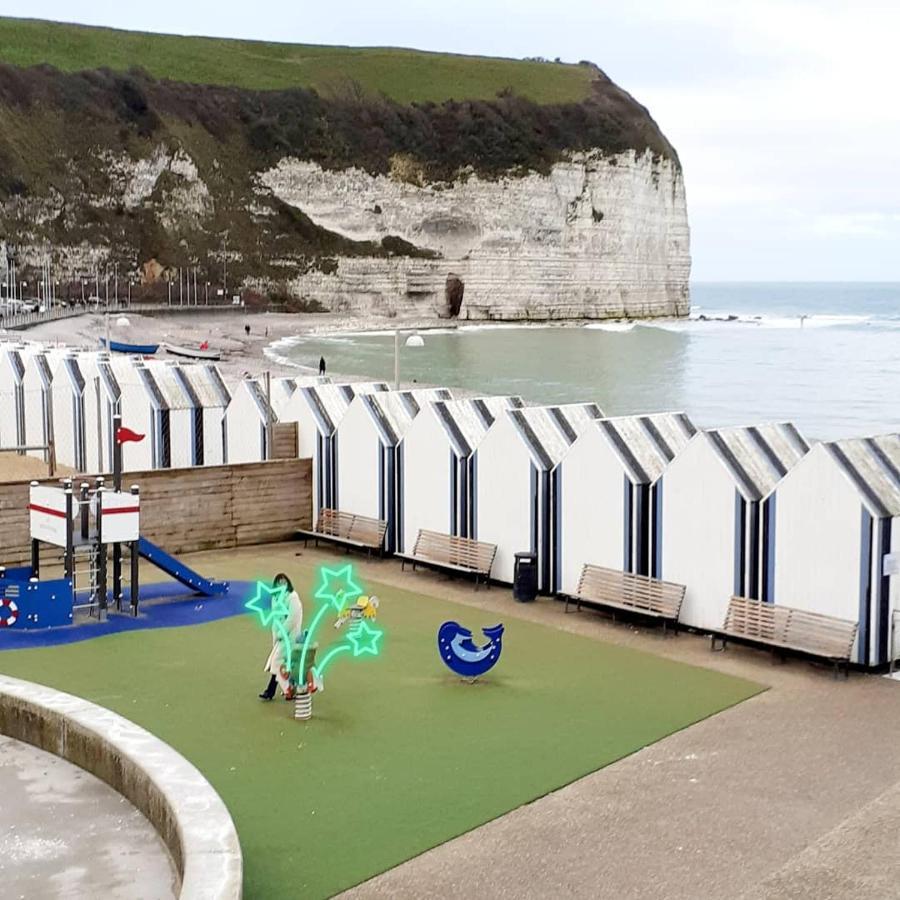 Camping Les Falaises De Toussaint Ngoại thất bức ảnh
